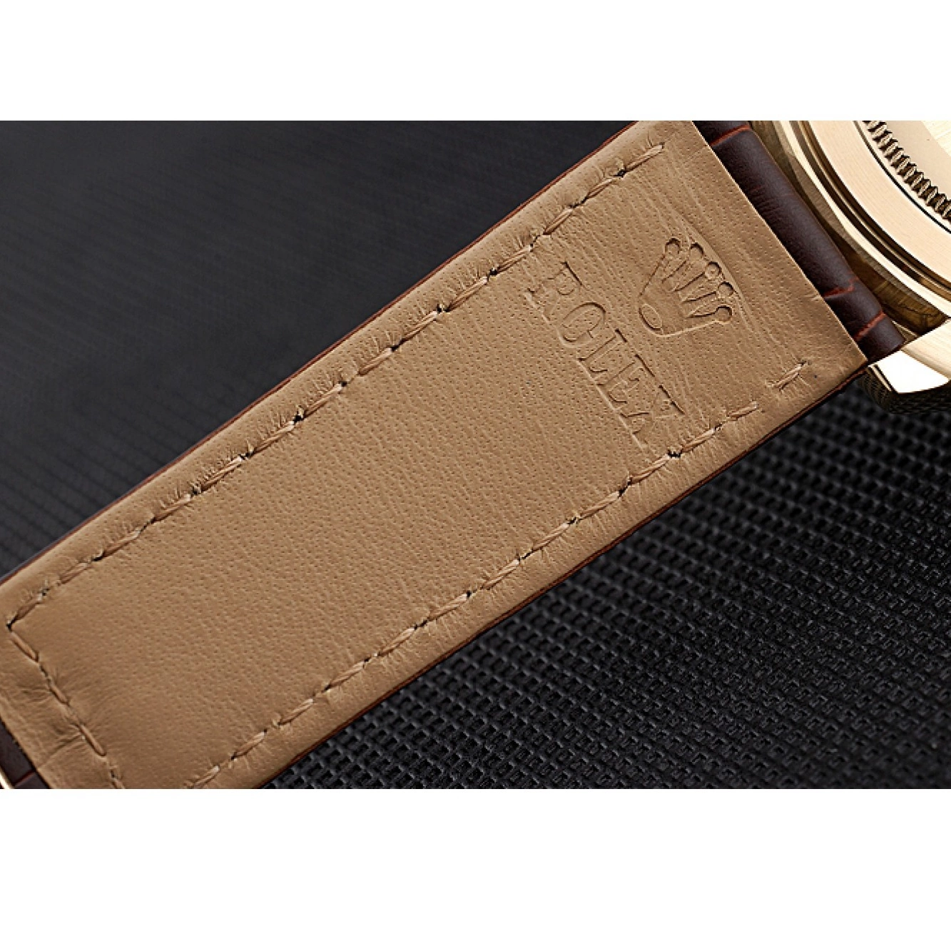 AAA replica watch Subdials Cosmograph Bracelet Daytona Leather Brown Gold 622634 Rolex Case Black 0820